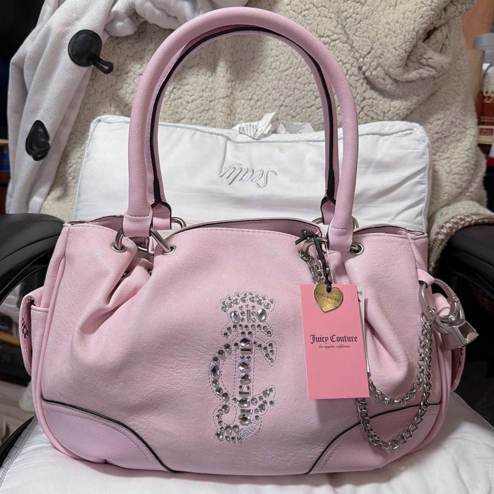 💓 Juicy Couture Pink Shoulder Bag With Silver Big Ring Chain